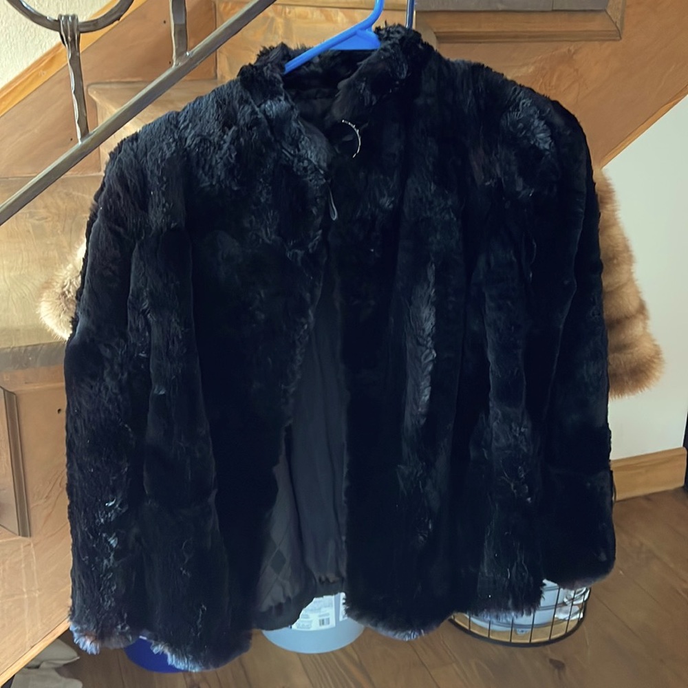 Faux fur shawl.